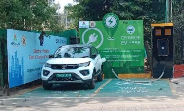 छत्तीसगढ़ सरकार का बड़ा फैसला, अब कॉलोनियों- हाईवे पर हर 25 KM में EV चार्जिंग स्टेशन जरूरी