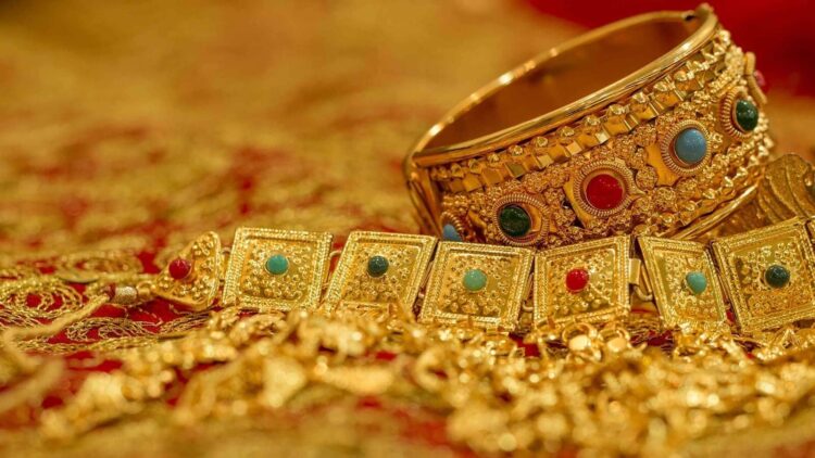 पीएम मोदी की अपील से 12% तक गिरा Jewellery Stocks…
