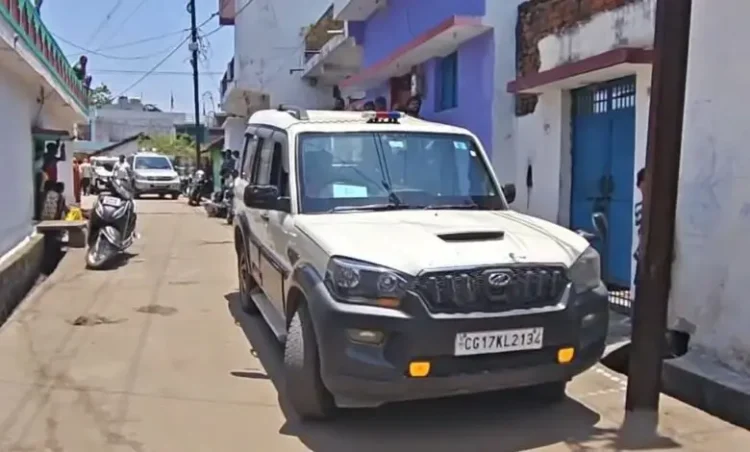 रायपुर में घर से बम बनाने की सामग्री मिलने से हड़कंप, पुलिस और बम स्क्वॉड ने इलाके को घेरा