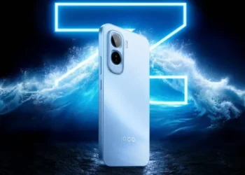 9020mAh बैटरी के साथ iQOO ने लॉन्च किया धाकड़ फोन, जानें कीमत और फीचर्स