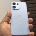 आम आदमी को महंगाई की मार, तेल-गैस के बाद स्मार्टफोन भी हुआ महंगा, Realme से लेकर OnePlus तक 7000 रुपये तक बढ़े दाम