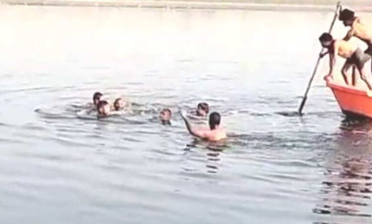 बड़ा हादसा; नहाने गए छह बच्चे नदी में डूबे, तीन की मौत