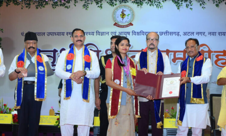 नई पीढ़ी को डिजिटल एडिक्शन और पॉपकॉर्न स्टेटस से बाहर निकलने की आवश्यकता है – रमेन डेका