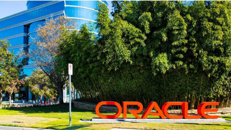 Oracle में बड़ी छंटनी! AI की वजह से कंपनी ने निकाल दिए 21,000 कर्मचारी; आगे भी हो सकती है छंटनी!