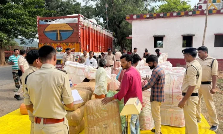छत्तीसगढ़ में अंतरराज्यीय गांजा तस्करी का भंडाफोड़, 10 करोड़ के गांजा के साथ 2 तस्कर गिरफ्तार