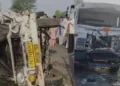 दर्दनाक सड़क हादशा: पिकअप और ट्रॉली की भीषण टक्कर में 9 लोगों की मौत, 15 से ज्यादा घायल