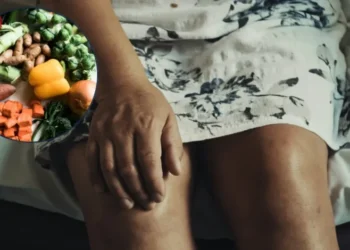 हड्डियों की बीमारी से दूर रहने के लिए डाइट में शामिल करें ये 5 सुपर फूड्स