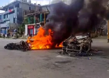 मणिपुर में फिर बढ़ी हिंसा, नागा बंधकों के 6 शव मिलने से मचा हड़कंप, 24 घंटे बंद का ऐलान