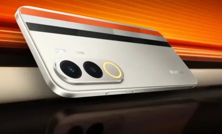 8000mAh बैटरी के साथ Realme ने लॉन्च किया सस्ता फोन, जानें कीमत और फीचर्स