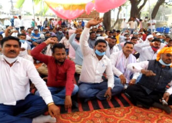 छत्तीसगढ़ में 22 जून से अनिश्चितकालीन हड़ताल पर रहेंगे संविदा कर्मचारी, जानिए क्या है मांग?