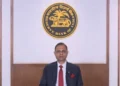 रेपो रेट में बदलाव नहीं; RBI ने ब्याज दर 5.25% पर बरकरार रखी.. क्या अब सस्ता होगा आपका लोन?