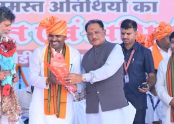 मुख्यमंत्री विष्णुदेव साय ने बम्हनीडीह के विकास की नई यात्रा का किया शुभारंभ