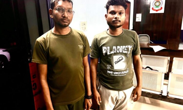 कार से देशी कट्टा बरामद, दो आरोपी गिरफ्तार, चक्रधरनगर पुलिस और साइबर थाना की संयुक्त कार्रवाई