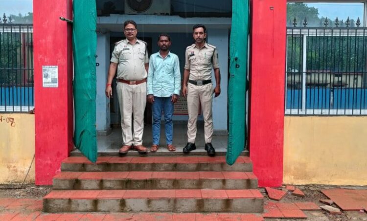 सड़क दुर्घटना में खरसिया पुलिस की सख्त कार्रवाई, दुघटनाकारित करने वाले स्कॉर्पियो चालक पर गंभीर धाराओं के तहत का मामला दर्ज