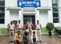 कोतरलिया मेन रोड पर मोबाइल झपटमारी करने वाले चाचा-भतीजा गिरफ्तार