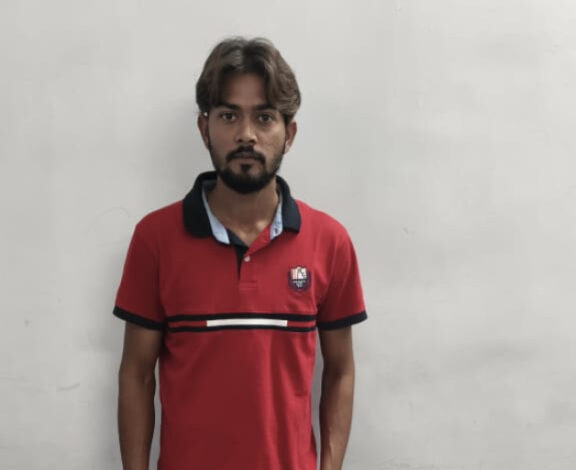 शराब के लिए पैसे मांगकर गैरेज संचालक पर हमला करने वाला फरार आरोपी गिरफ्तार