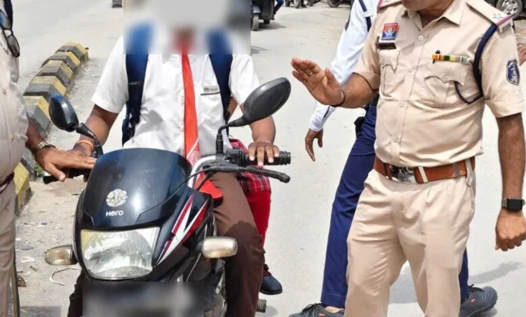 ट्रैफिक पुलिस का विशेष अभियान : 16 नाबालिग वाहन चालकों के अभिभावक पर कार्रवाई