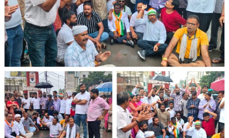 रायगढ़ कांग्रेस ने किया मोदी का पुतला दहन