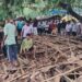 छत्तीसगढ़ में मूसलाधार बारिश के कारण पुराना होटल ढहा, 9 से अधिक लोग मलबे में दबे