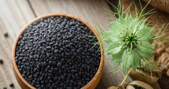 रोज सुबह 1 चम्मच कलौंजी खाने से शरीर में क्या होता है? जान लें फायदे