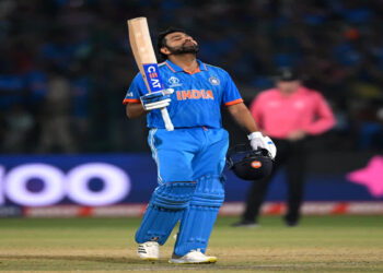 लॉर्ड्स वनडे हो सकता है Rohit Sharma का आखिरी इंटरनेशनल मैच, माता-पिता लंदन पहुंचते ही अटकलें हुईं तेज