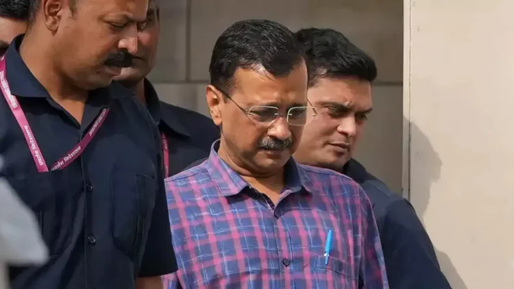 E20 पेट्रोल पर गरमाई सियासत, आज PM आवास तक मार्च निकालेंगे केजरीवाल