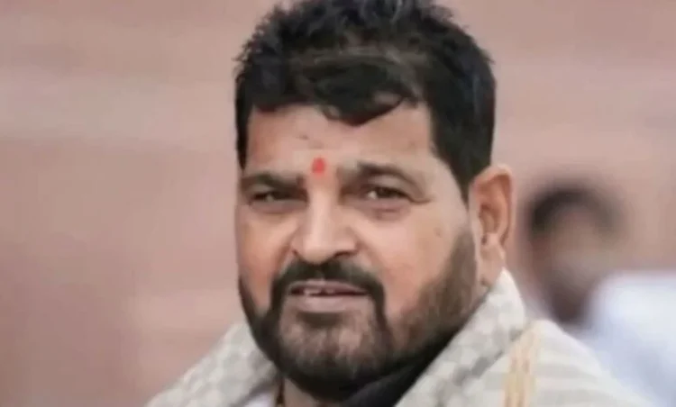 महिला पहलवानों से छेड़छाड़ मामले में बृजभूषण शरण सिंह को बड़ी राहत, कोर्ट ने किया बरी