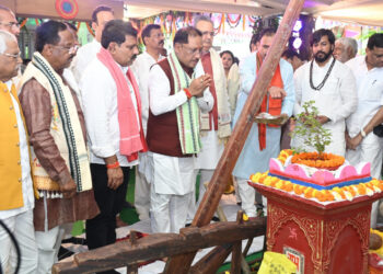 विशेष लेख : विष्णु सरकार ने बढ़ाया किसानों का मान-खेती किसानी को मिला नया संबल