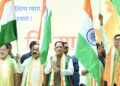मुख्यमंत्री विष्णु देव साय ने हाथ में तिरंगा थामकर किया भव्य तिरंगा यात्रा का नेतृत्व