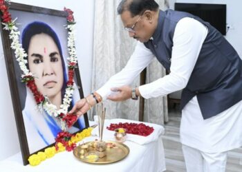 मुख्यमंत्री साय ने छत्तीसगढ़ की प्रथम महिला सांसद और समाज सेविका मिनीमाता जी की पुण्यतिथि पर किया नमन