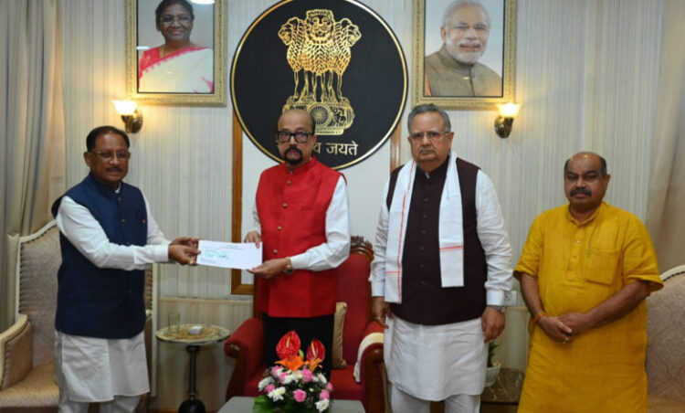 मुख्यमंत्री विष्णु देव साय ने राज्यपाल रमेन डेका से की सौजन्य भेंट