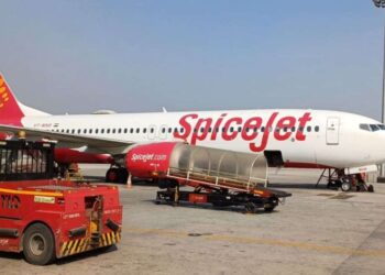 बारिश को लेकर SpiceJet ने यात्रियों के लिए जारी की एडवाइजरी, क्या उड़ानों पर पड़ेगा असर?