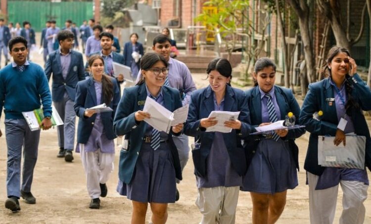CBSE ने जारी किया 12वीं की सप्लीमेंट्री परीक्षा का रिजल्ट, 53.08% छात्र-छात्राएं पास