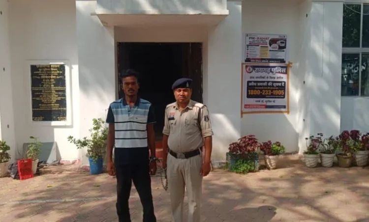 रायगढ़ न्यूज़ अभियान ‘संवेदना’ के तहत गुम बालिका की दस्तयाब, नाबालिग को भगा ले जाने वाला आरोपी गिरफ्तार*