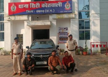 300 CCTV फुटेज खंगाल 10 दिन में कोतवाली पुलिस ने खोला ट्रेलर डाला चोरी का राज