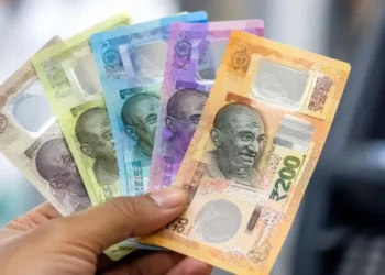 RBI का बड़ा ऐलान ! भारत में जल्द शुरू होगा प्लास्टिक के नोटों का दौर, जानिए क्या? होगी खासियत
