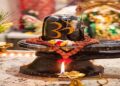सावन के दूसरे सोमवार पर प्रदोष व्रत का दुर्लभ संयोग, शिवलिंग पर चढ़ाएं ये चीजें